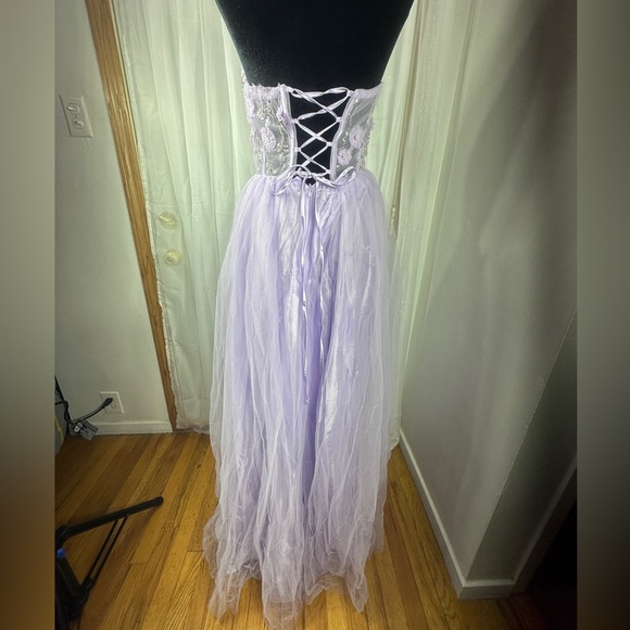 Lavender Halter Prom Dress - Picture 13 of 16